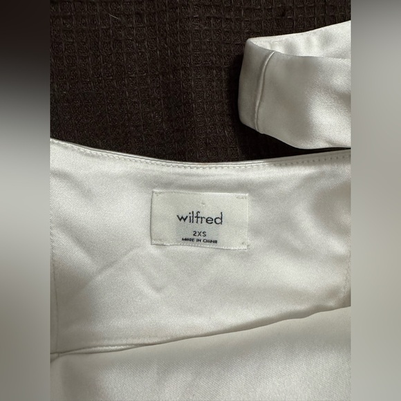 Aritzia Shine Satin Bustier - Picture 3 of 7